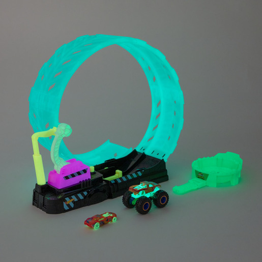Hot Wheels Monster Trucks - Glow-In-The Dark Epic Loop Challenge Playset